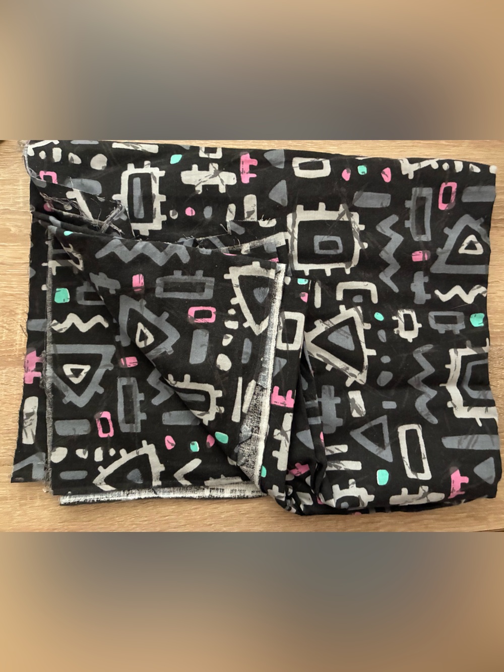 Vintage Style Geometric Fabric - 1.5 Yards